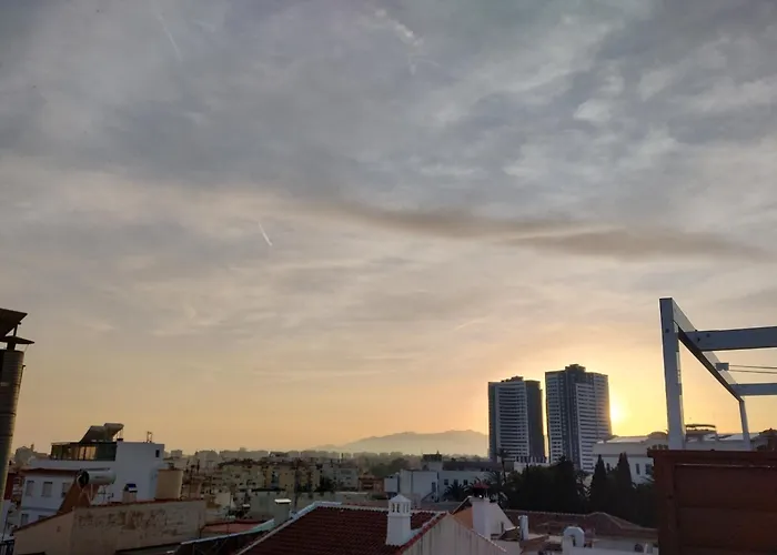 Malaga Yellow Duplex Free Parking And Terrace